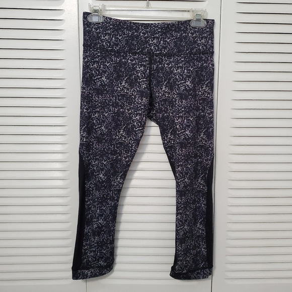 lululemon athletica Pants - Lululemon Journey Crop leggings size 6